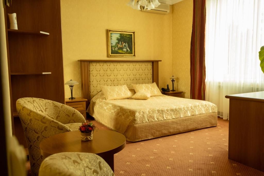 Отель Diplomat Club Hotel Кишинёв